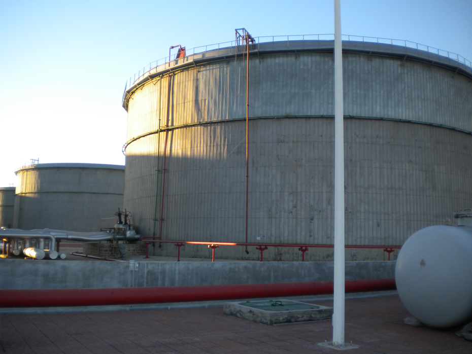 (image for) Automated Cleaning of Crude Oil Storage Tanks And Oil Sludge Recovery Engineering Services